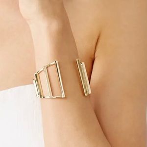 Sarah Magid Small Ingot Cuff Bracelet with geometric line detailing.